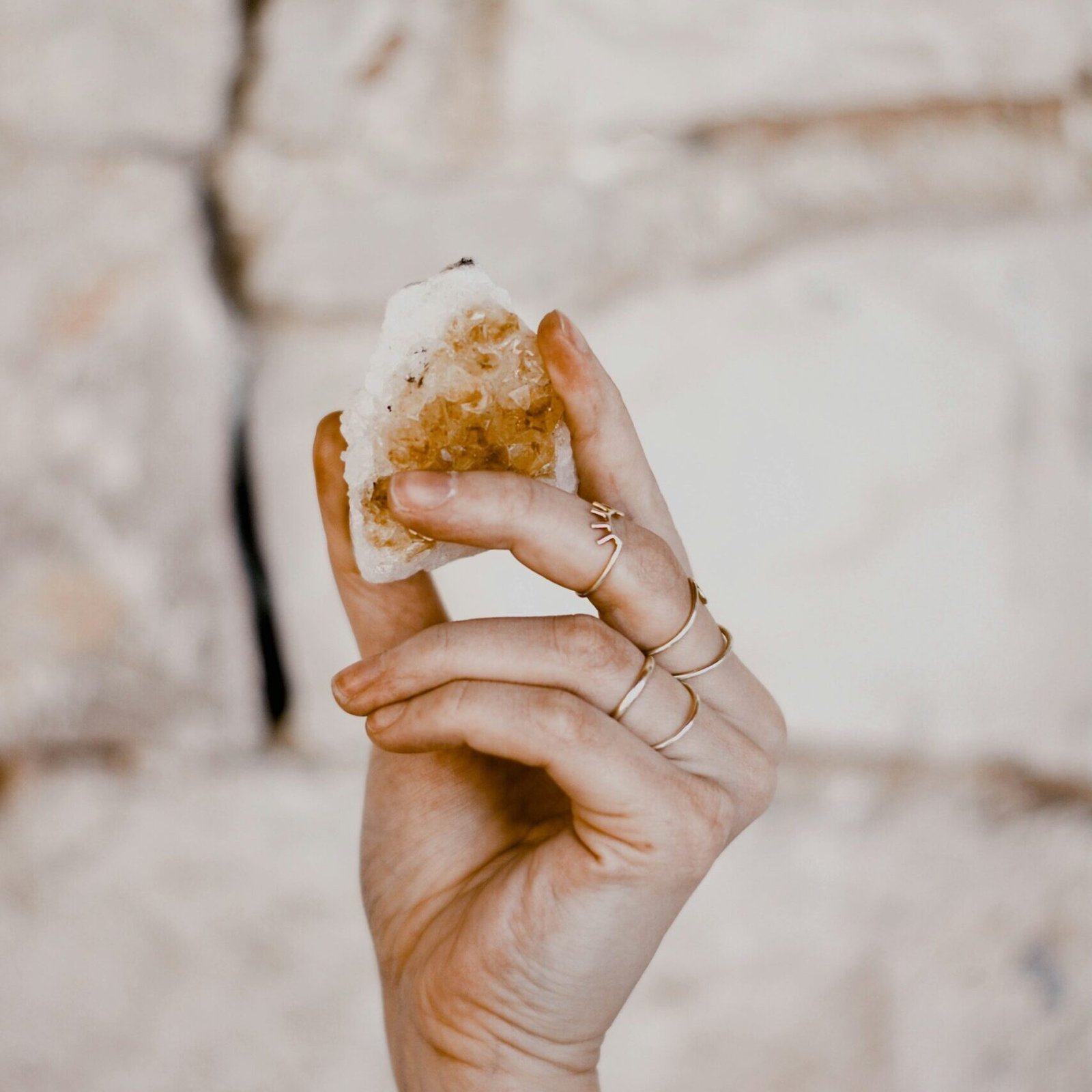 content-pixie-cKD5RK6YeYk-unsplash